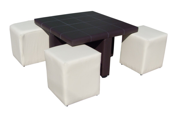 Mesa de centro con 4 taburetes tapizada